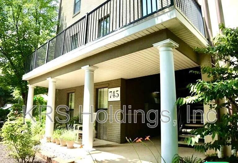 745 Walker Sq #2D — Photo 2