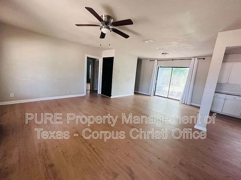 3 bed, 2.0 bath, 1732 sqft, $1,550 — Photo 3