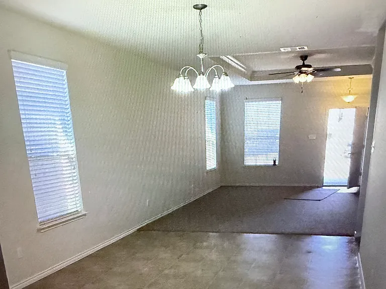 130 Sundown Ave — Photo 3