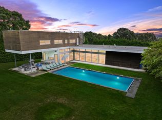 135 Middle Pond Rd, Southampton, NY 11968