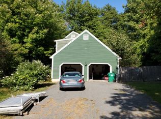8 Hillside Ave, Clinton, MA 01510