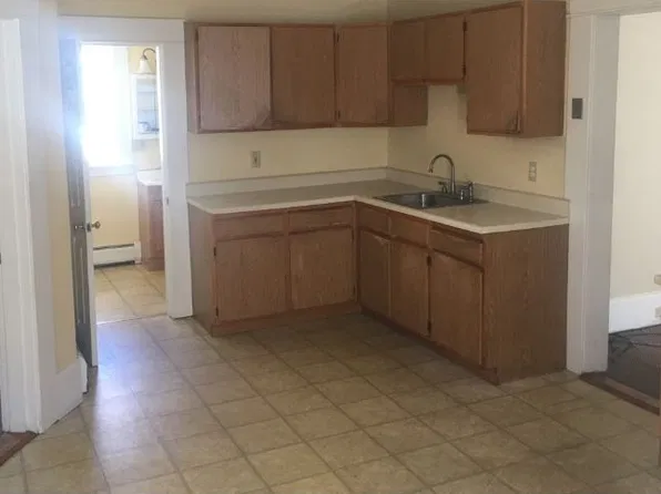 294 Dubuque St #2, Manchester, NH 03102