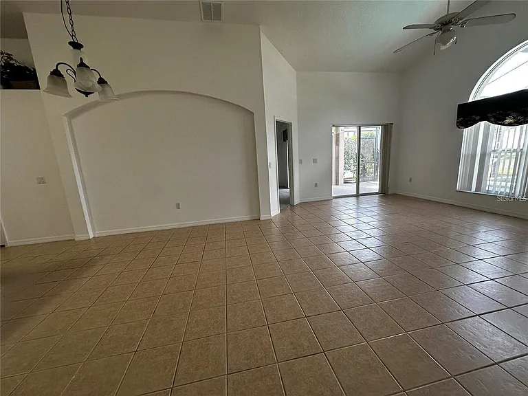 4795 Cumbrian Lakes Dr — Photo 25