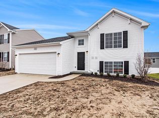 2853 Sycamore River Dr, Fowlerville, MI