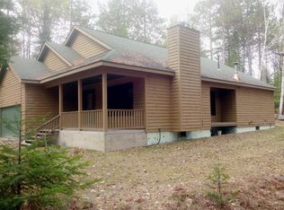 17 Davin Ln, Saranac Lake, NY 12983