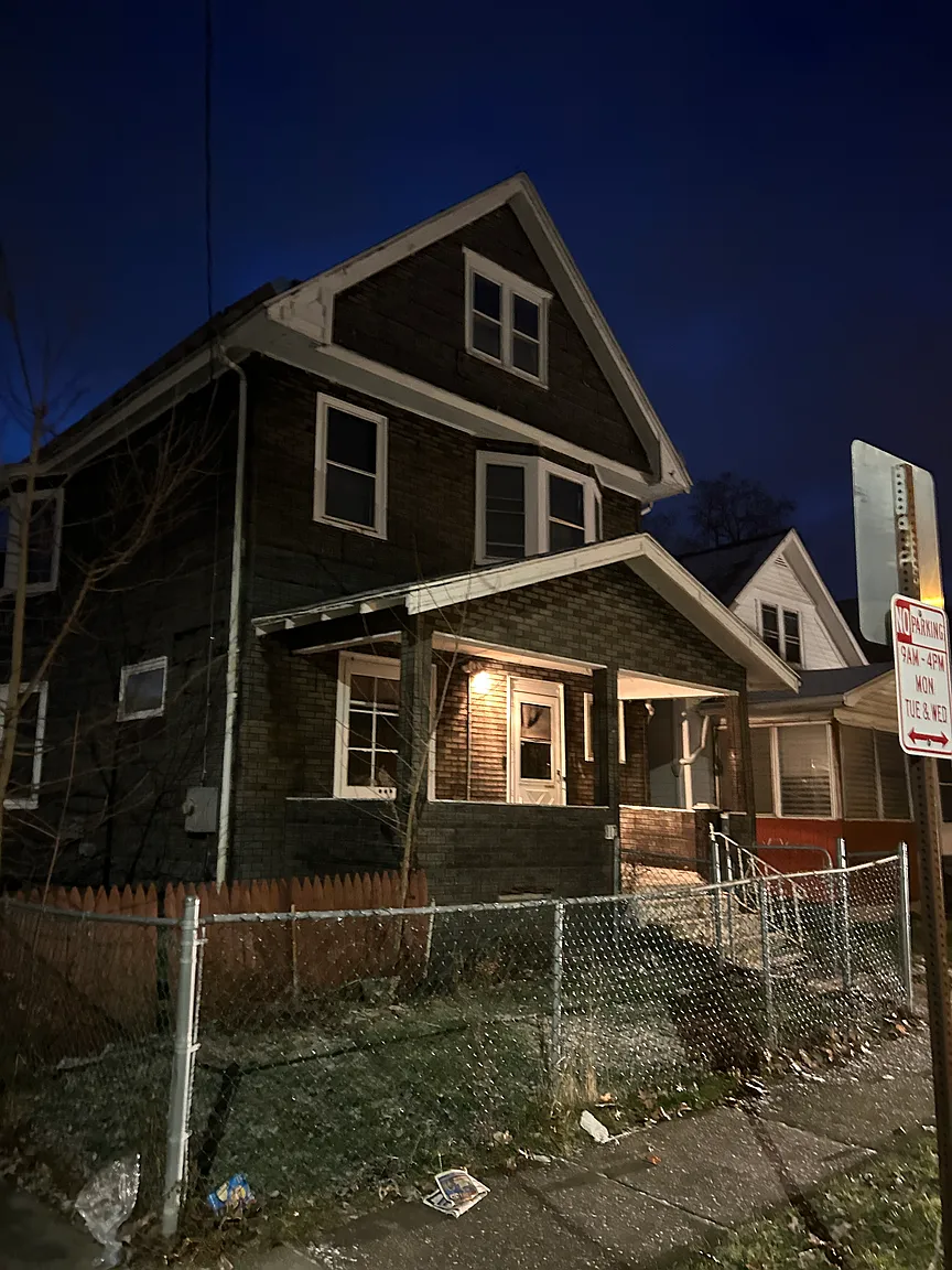 117 Mayer Ave photo 1