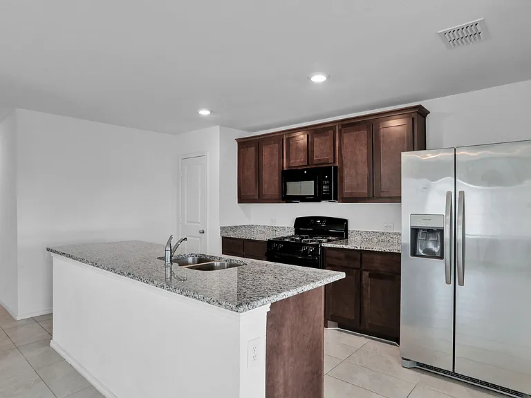 1207 Tallow Trl — Photo 18