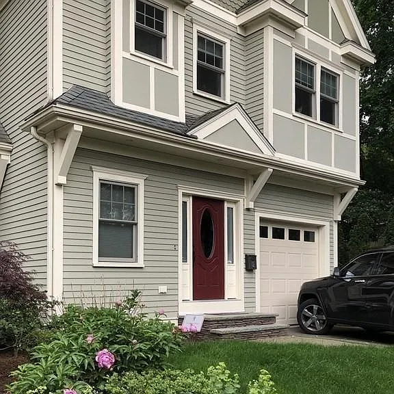 68 Waverley Ave #2 — Photo 1