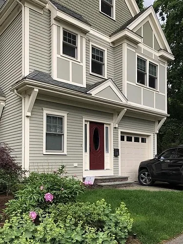 68 Waverley Ave #2 Photo 1