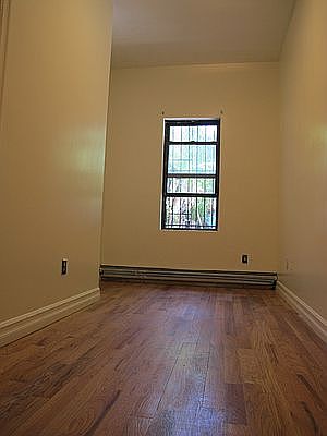 5th image of 19 Belvidere St #1C