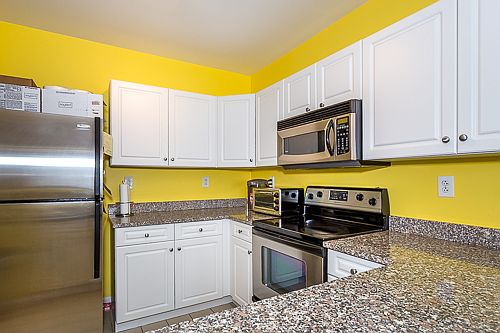 4th image of 1 Cityview Ln Unit 812