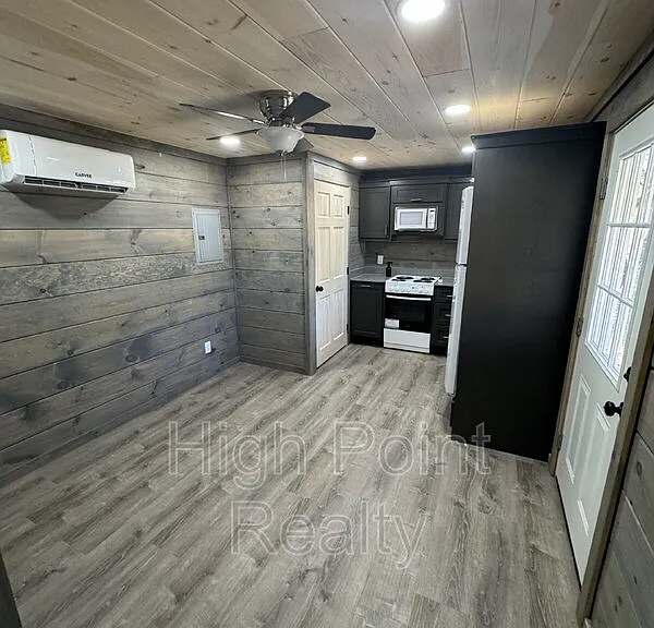 5464 County Road 239 — Photo 1