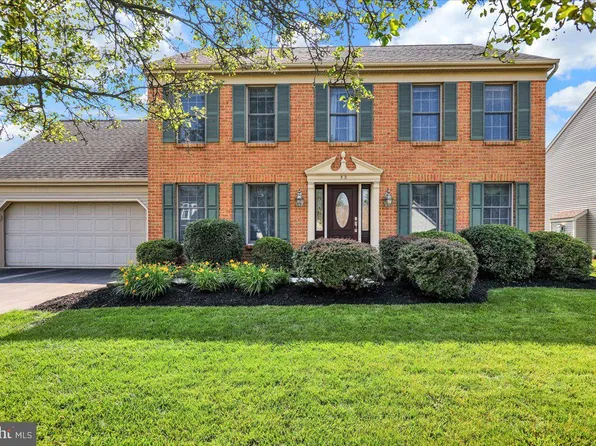 32 Duffield Dr, Lititz, PA 17543