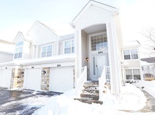 854 Brompton Ct, Carol Stream, IL 60188