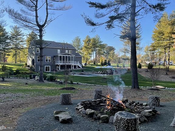 2nd image of 3375 Greenwood Farm Dr