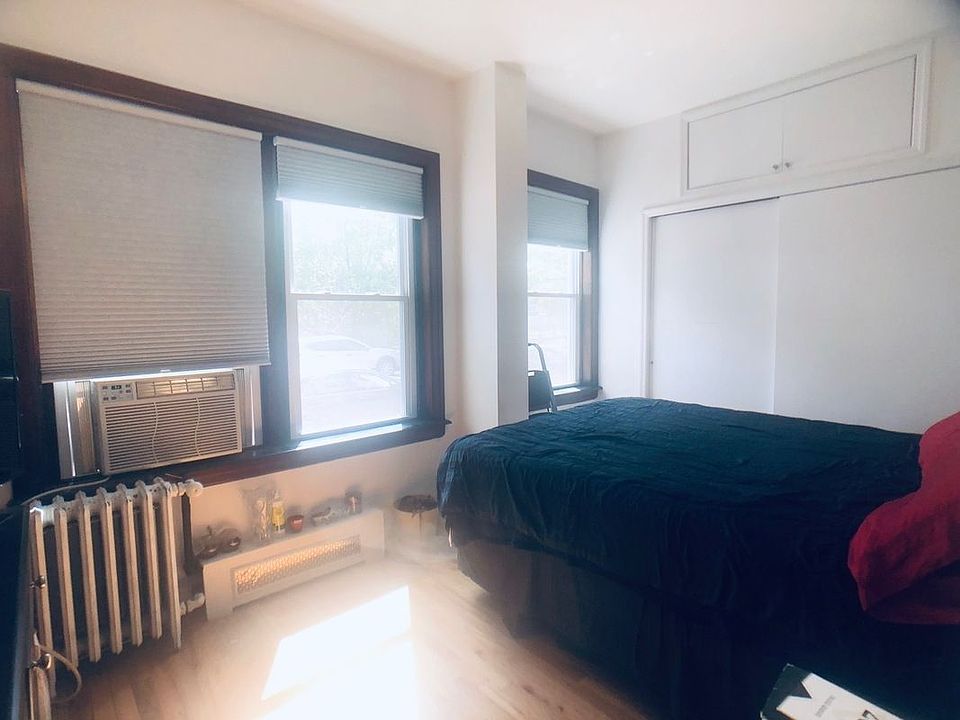 1st image of 455 18th St #1F