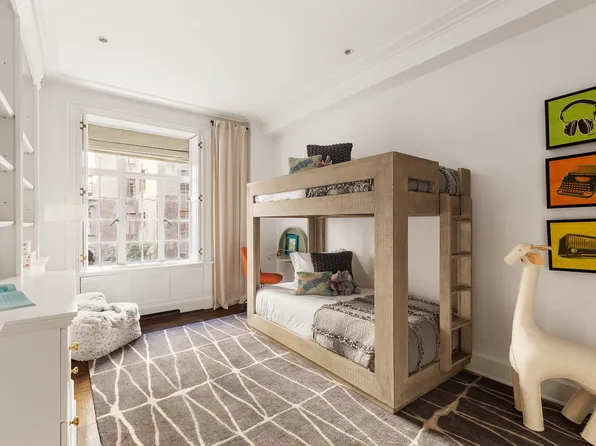 115 East 67th Street image 13 of 20