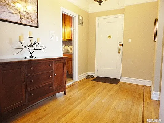 Sold by Madeleine Realty Ltd. | media 4