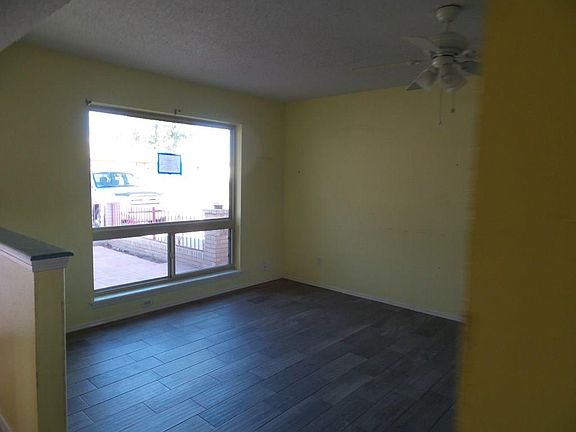4th image of 10544 Springwood Dr