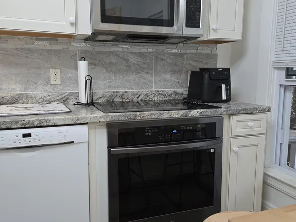 54-56 Fort Hill Ter #1, Rochester, NY 14620