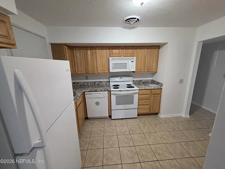 11428 Harlan Dr — Photo 9