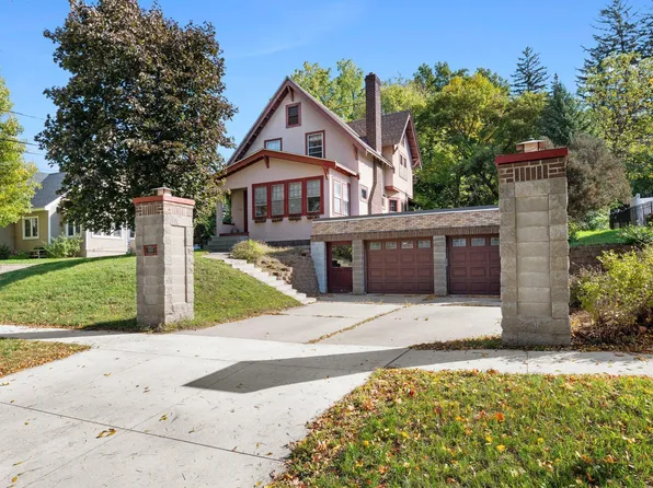 207 1st St N, Cannon Falls, MN 55009