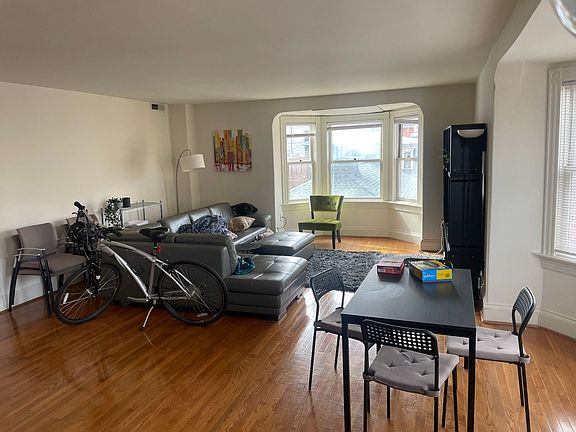 2nd image of 1740 Green St #33
