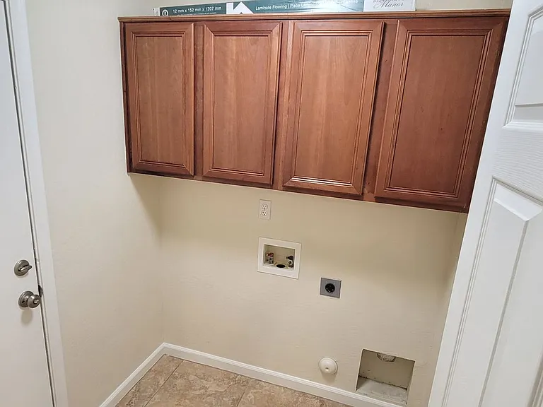 1814 W Desert Hills Dr — Photo 15