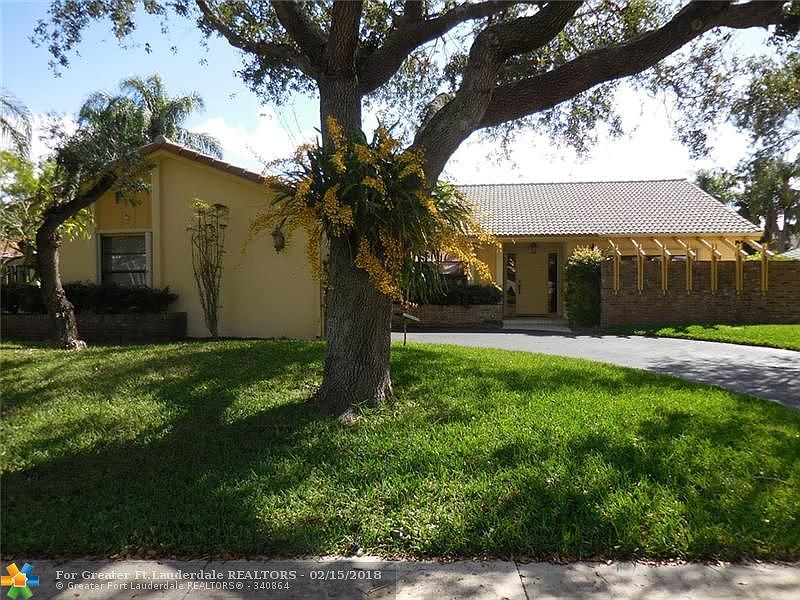 1st image of 1086 NW 97th Ave
