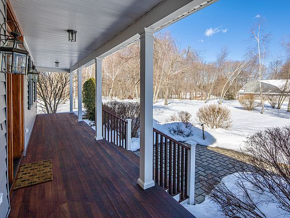 142 Chestnut Hill Road