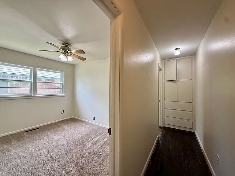 348 S Derby Ave — Photo 9