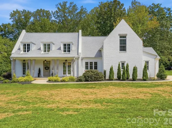 4055 Honey Tree Ln, Concord, NC 28027