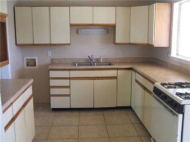 2nd image of 7928 Dogwood St
