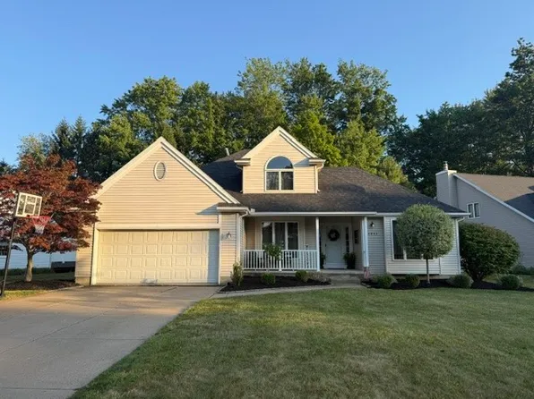 3943 Leprechaun Ln, Erie, PA 16510
