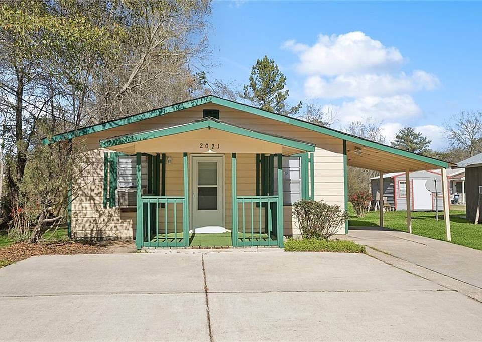 1st image of 2021 Lenora St