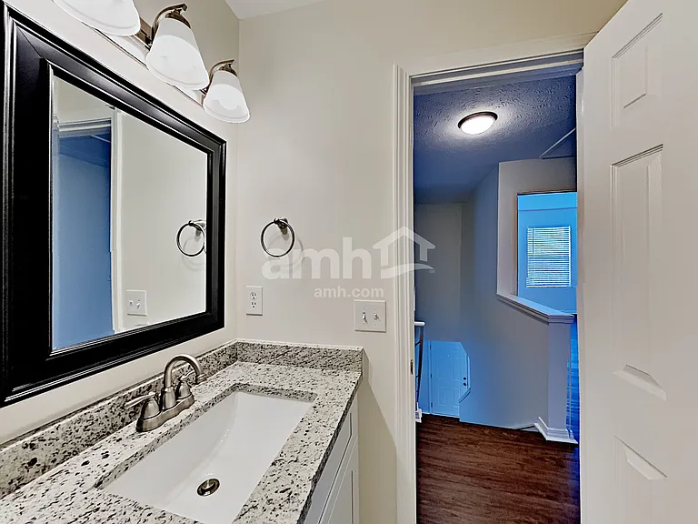 5209 Sunsail Dr — Photo 16