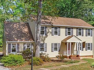 907 Dawnwood Rd, Midlothian, VA 23114