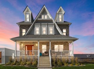 600 W Mechanic St, New Buffalo, MI 49117