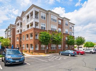 1051 Glenwood Station Ln Unit 304, Charlottesville, VA 22901