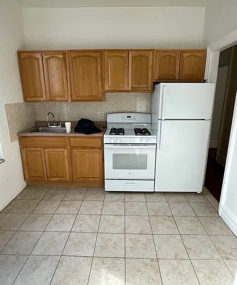 31-32 32nd St #3B — Photo 3