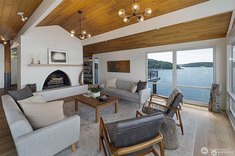5th image of 8256 Orcas Road