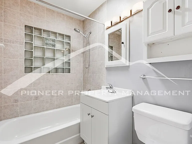 2733 S Glencoe St — Photo 15