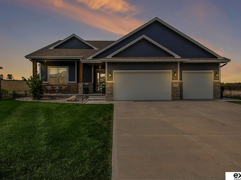 1st image of 2309 Acorn Dr