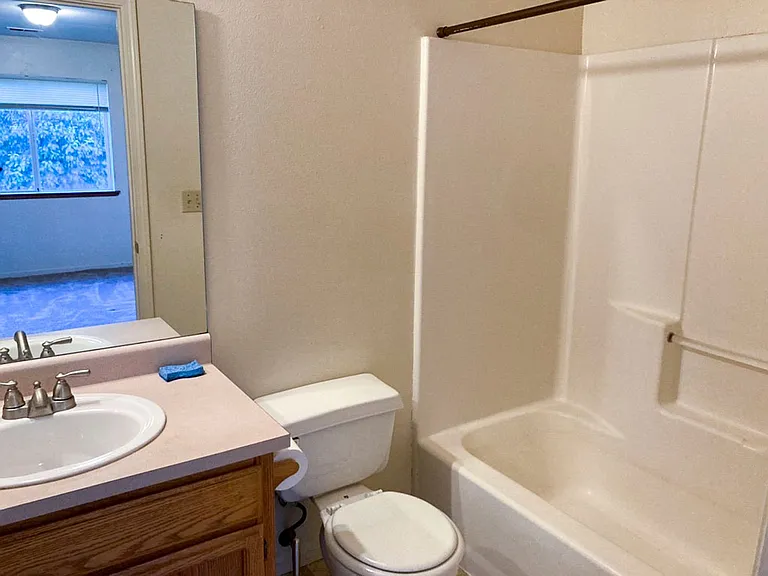 2025 Thiel Ave — Photo 14