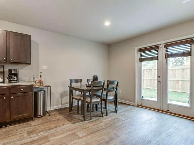 2509 Esplanade St — Photo 7