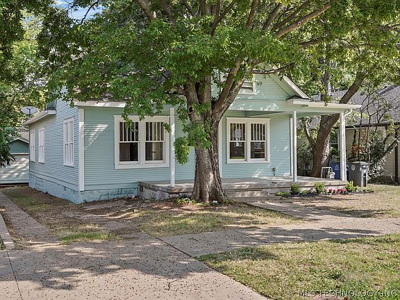 3rd image of 2617 E 10th St