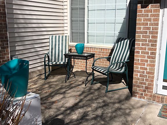 2nd image of 1020 68th St Unit 3