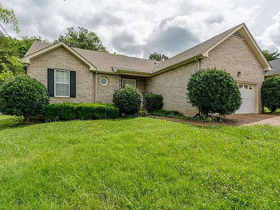 2nd image of 3064 Chateau Valley Dr