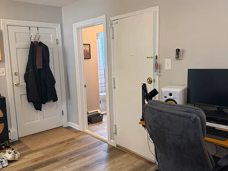 32 North St — Photo 9