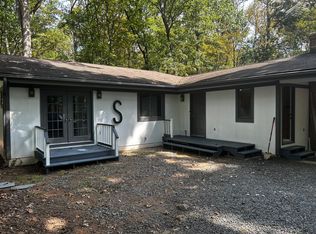 16488 Robledo Rd, Gainesville, VA 20155